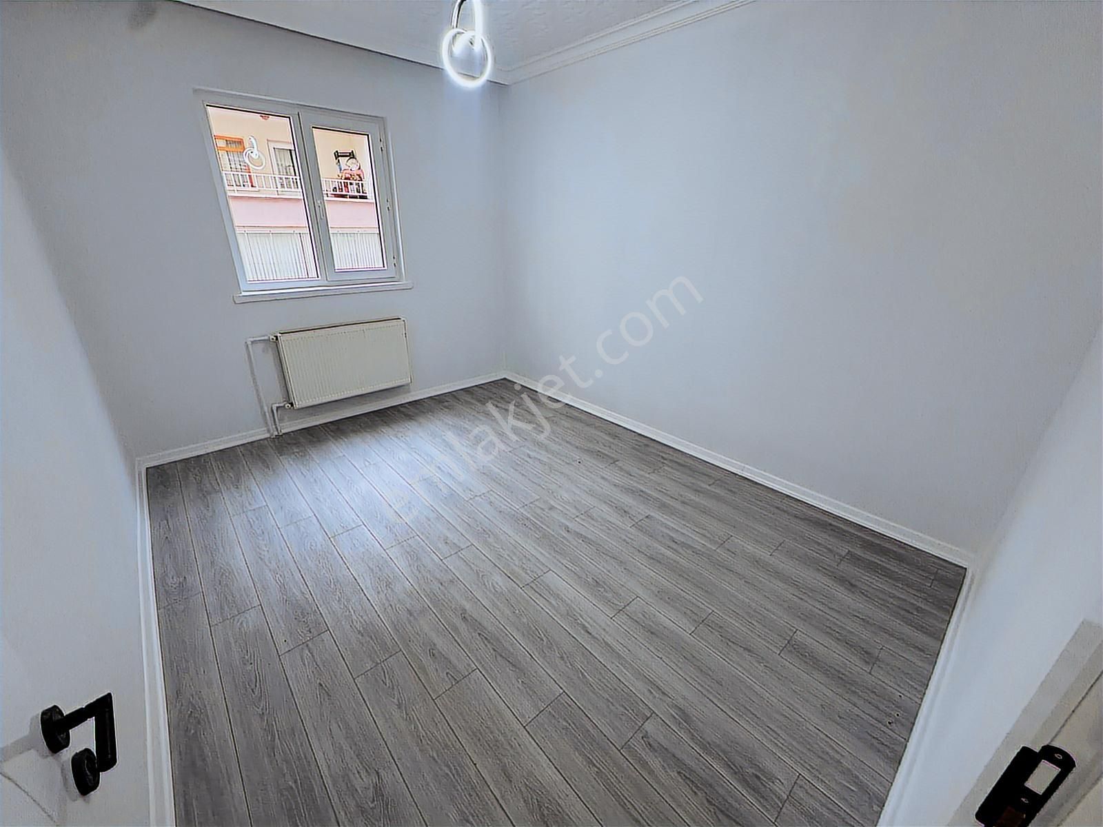 Ulukan'dan Pınarbaşı Mah'de Ön Cephe Asansörlü Full Yapılı 3+1 - Görsel 29