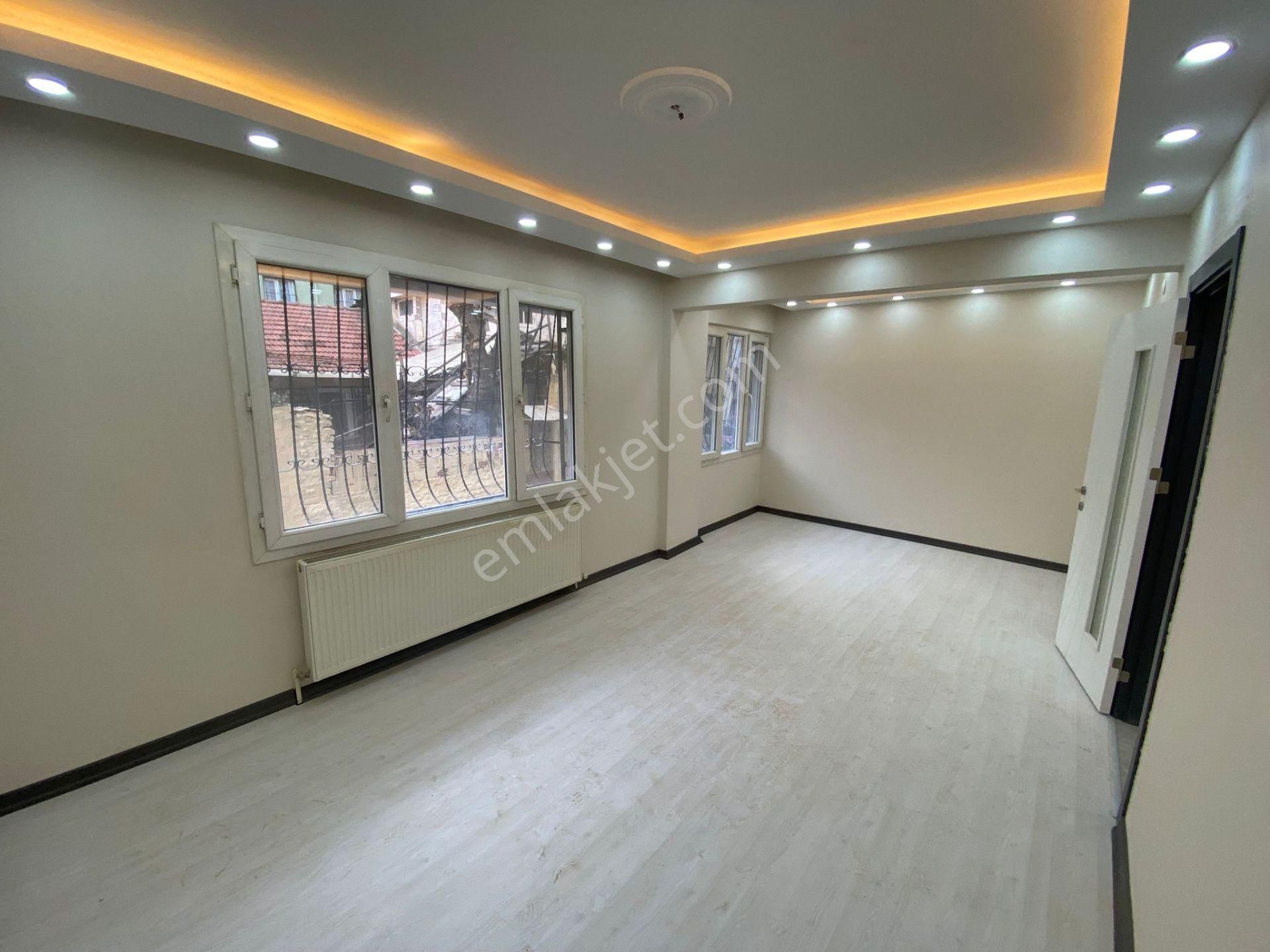 Acill Karabağlar Doğanay Mah.de Üzümcü Okulu Yakını 3+1 100m2 Dgazlı İçerisi Bakımlı Satılık Daire - Görsel 6