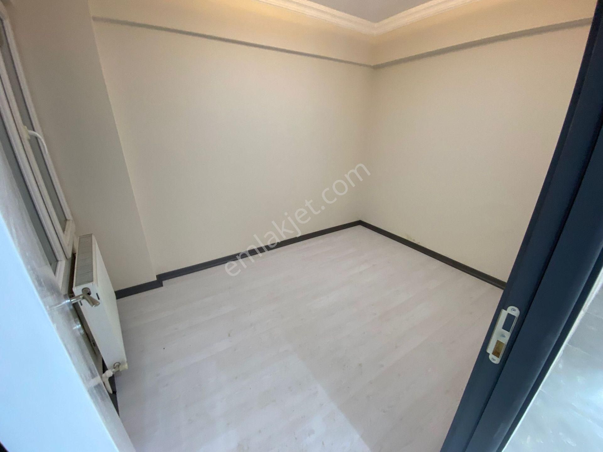 Acill Karabağlar Doğanay Mah.de Üzümcü Okulu Yakını 3+1 100m2 Dgazlı İçerisi Bakımlı Satılık Daire - Görsel 9