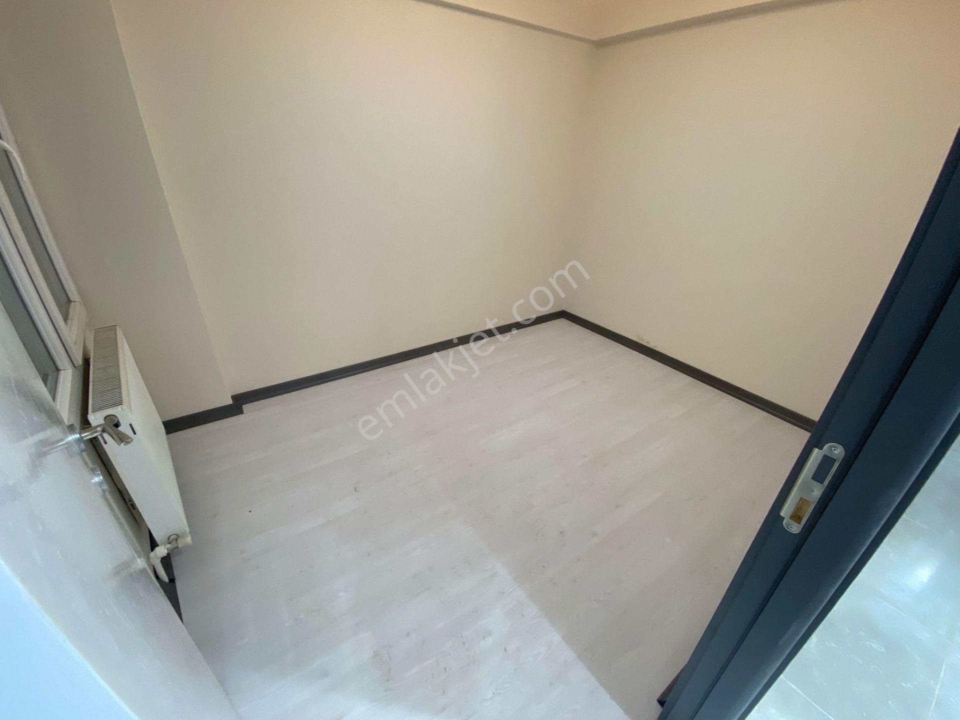 Acill Karabağlar Doğanay Mah.de Üzümcü Okulu Yakını 3+1 100m2 Dgazlı İçerisi Bakımlı Satılık Daire - Görsel 14