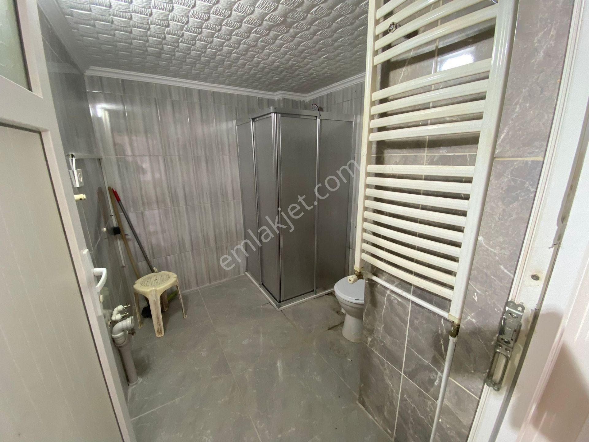 Acill Karabağlar Doğanay Mah.de Üzümcü Okulu Yakını 3+1 100m2 Dgazlı İçerisi Bakımlı Satılık Daire - Görsel 24