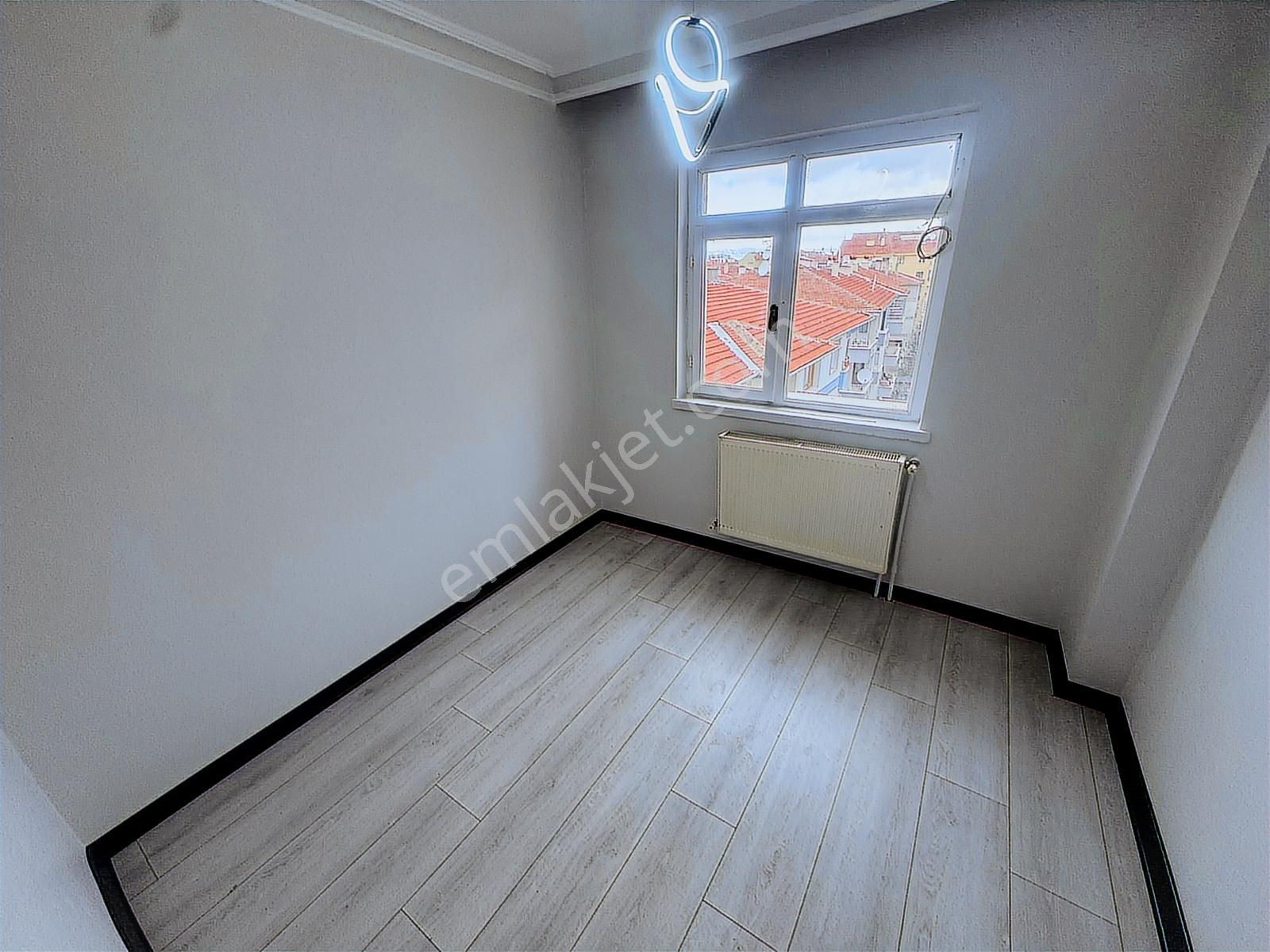 Ulukan'dan Pınarbaşı Mah'de Asansörlü Ara Kat Full Yapılı 3+1 - Görsel 12