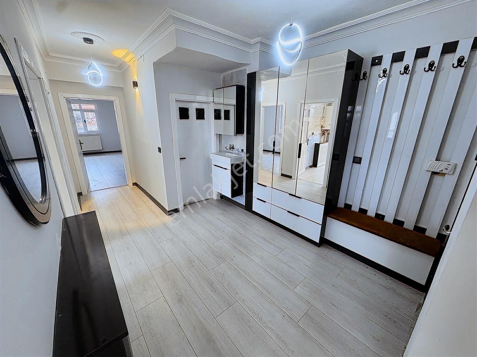 Ulukan'dan Pınarbaşı Mah'de Asansörlü Ara Kat Full Yapılı 3+1 - Görsel 7