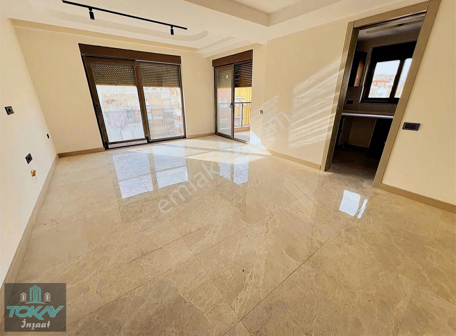 Muratpaşa Deniz Mahallesi'nde 5+1 Denize Yakın Dubleks