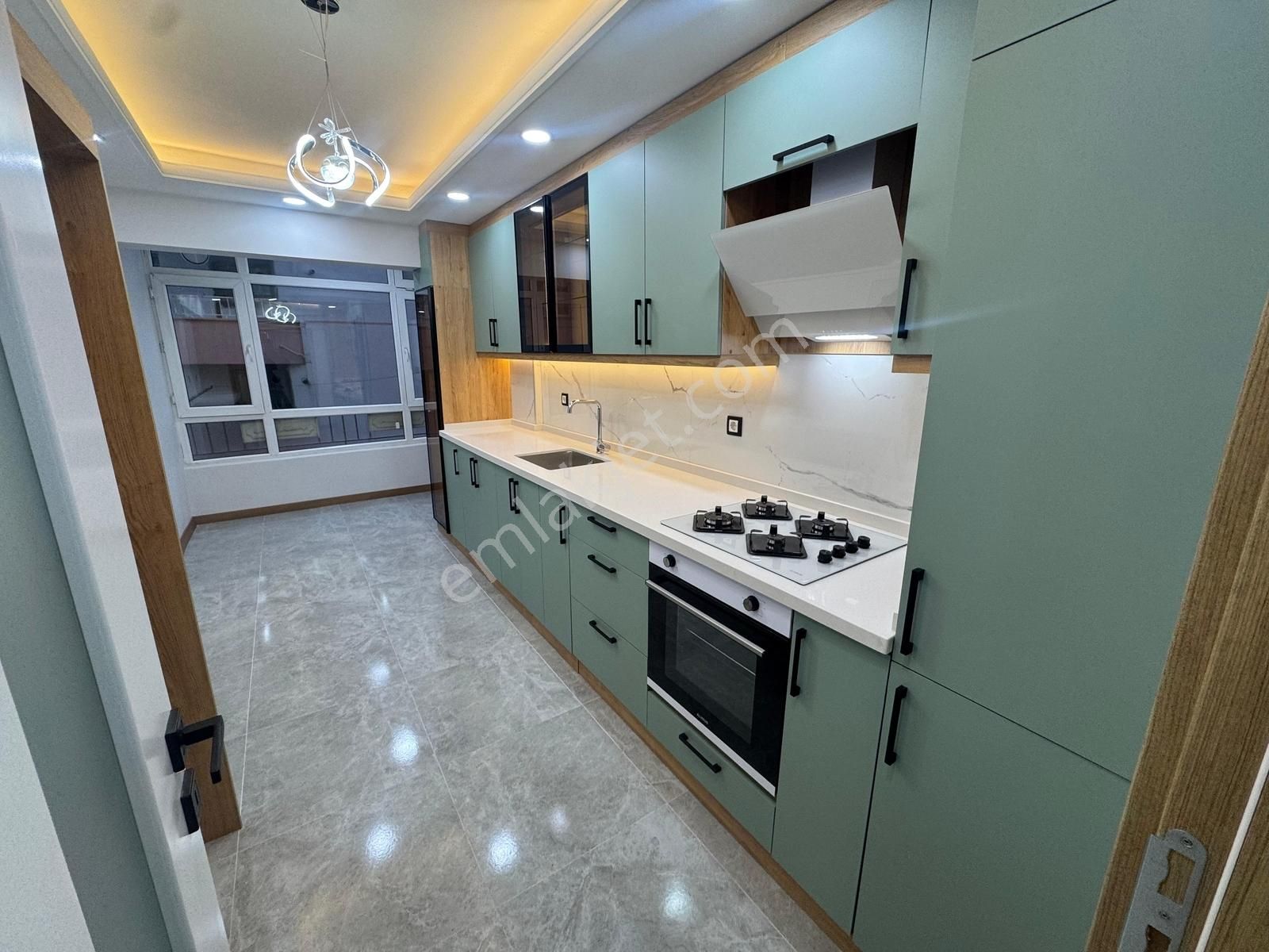 Ulukan'dan E.gazi Mah'de Göz Alıcı Ultra Lüks Yapılı Ara Kat 3+1 - Görsel 34