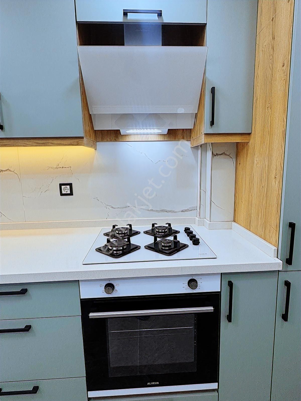 Ulukan'dan E.gazi Mah'de Göz Alıcı Ultra Lüks Yapılı Ara Kat 3+1 - Görsel 27