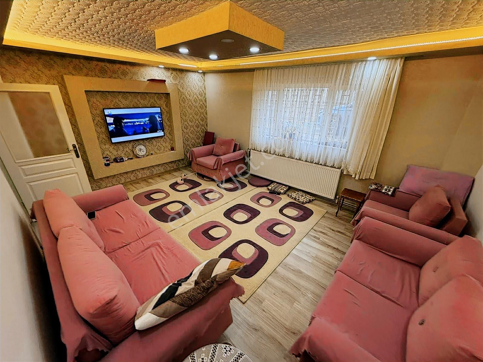 Ulukan'dan Gömüsüz Ferah Kullanım Kaçmaz Fiyat Satılık 2+1 Daire