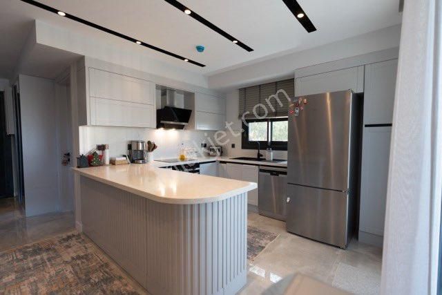 Kuşadası Soğucakta Özel Havuzlu Deniz Manzaralı Villa - Görsel 17