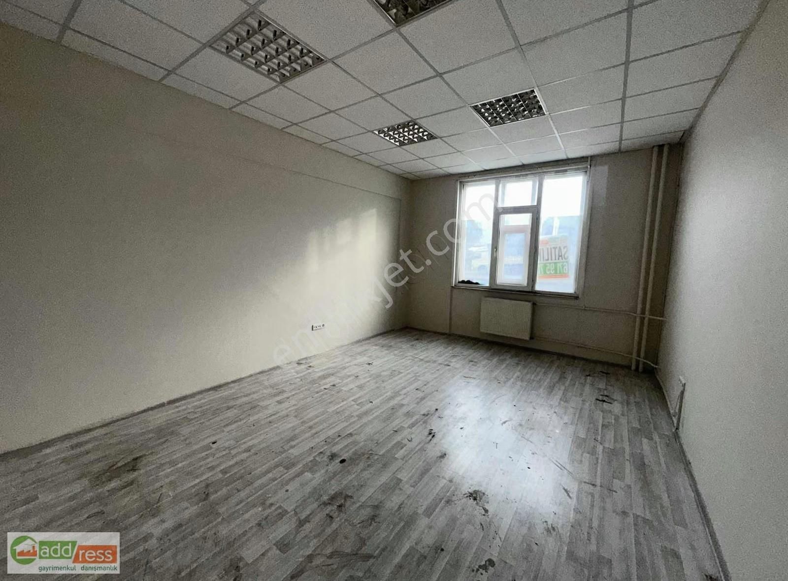 İkitelli Osb De Yapılı Hazır Dükkan 220 M2 Yatırım İçin Uygun - Görsel 7