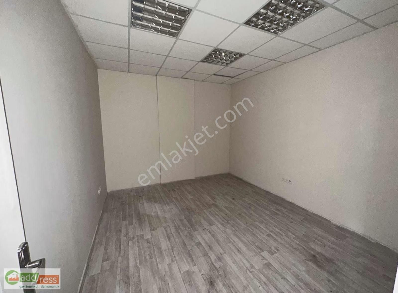 İkitelli Osb De Yapılı Hazır Dükkan 220 M2 Yatırım İçin Uygun - Görsel 9