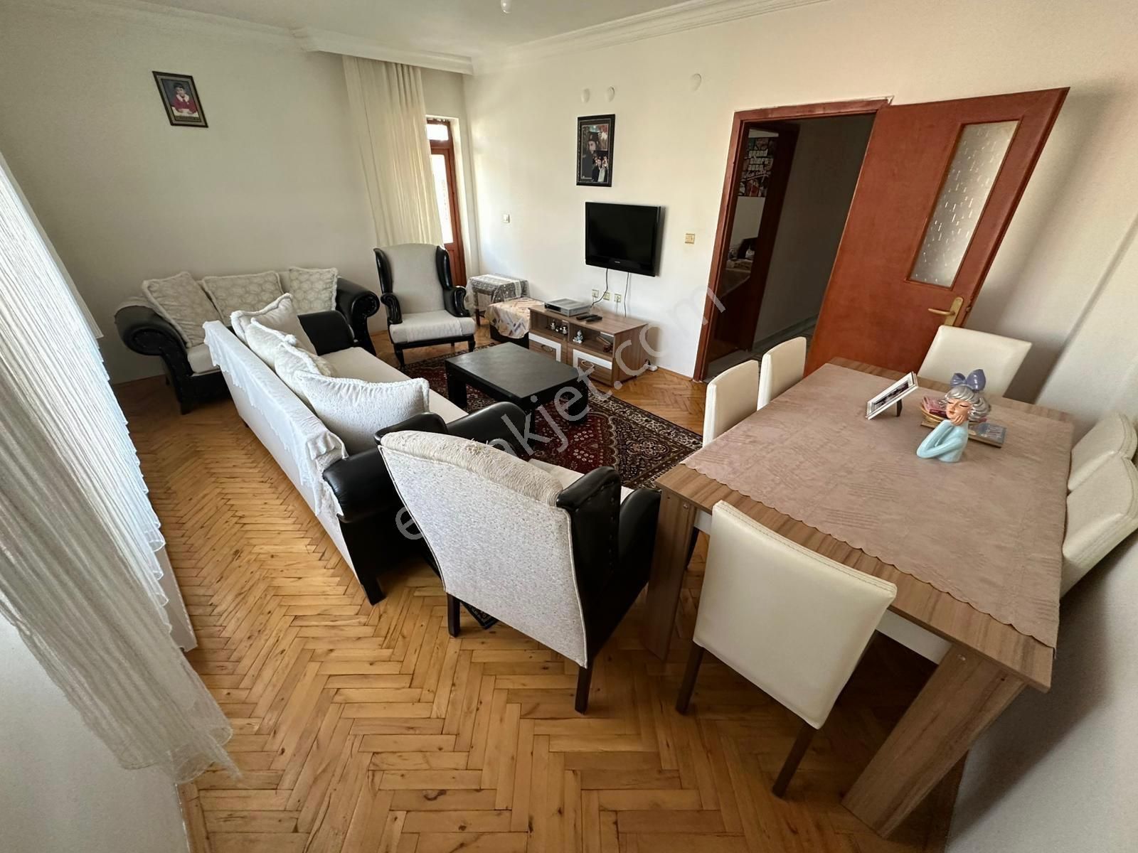 Ulukan'dan Akşemsettin Mah'de Ara Kat Bağımsız Genç Yapı 3+1