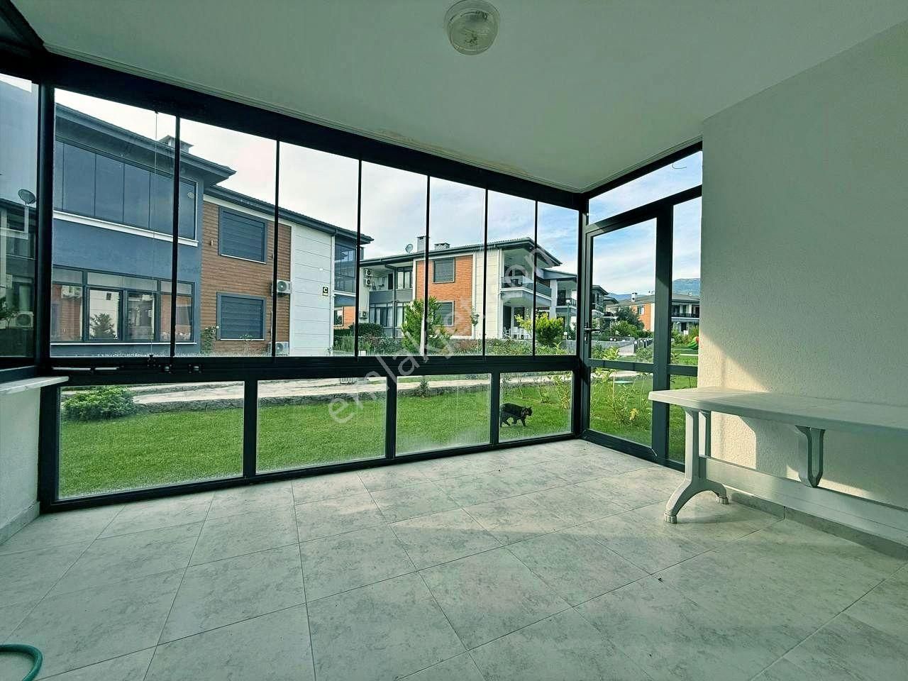 Uytundan Güre'de Denize Yakın Havuzlu Lüks Sitede Bahçeli 2+1 - Görsel 12