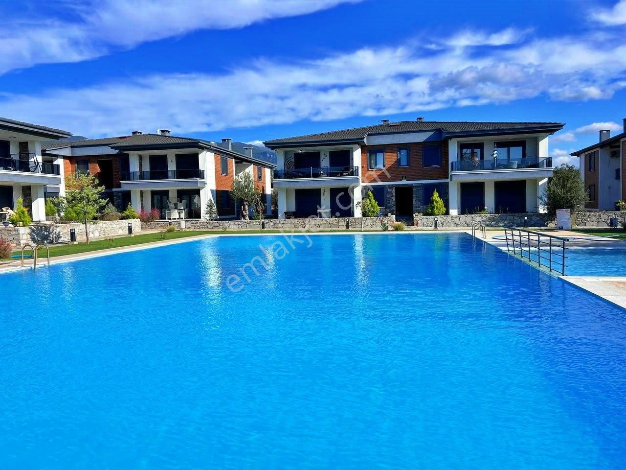 Uytundan Güre'de Denize Yakın Havuzlu Lüks Sitede Bahçeli 2+1 - Görsel 21