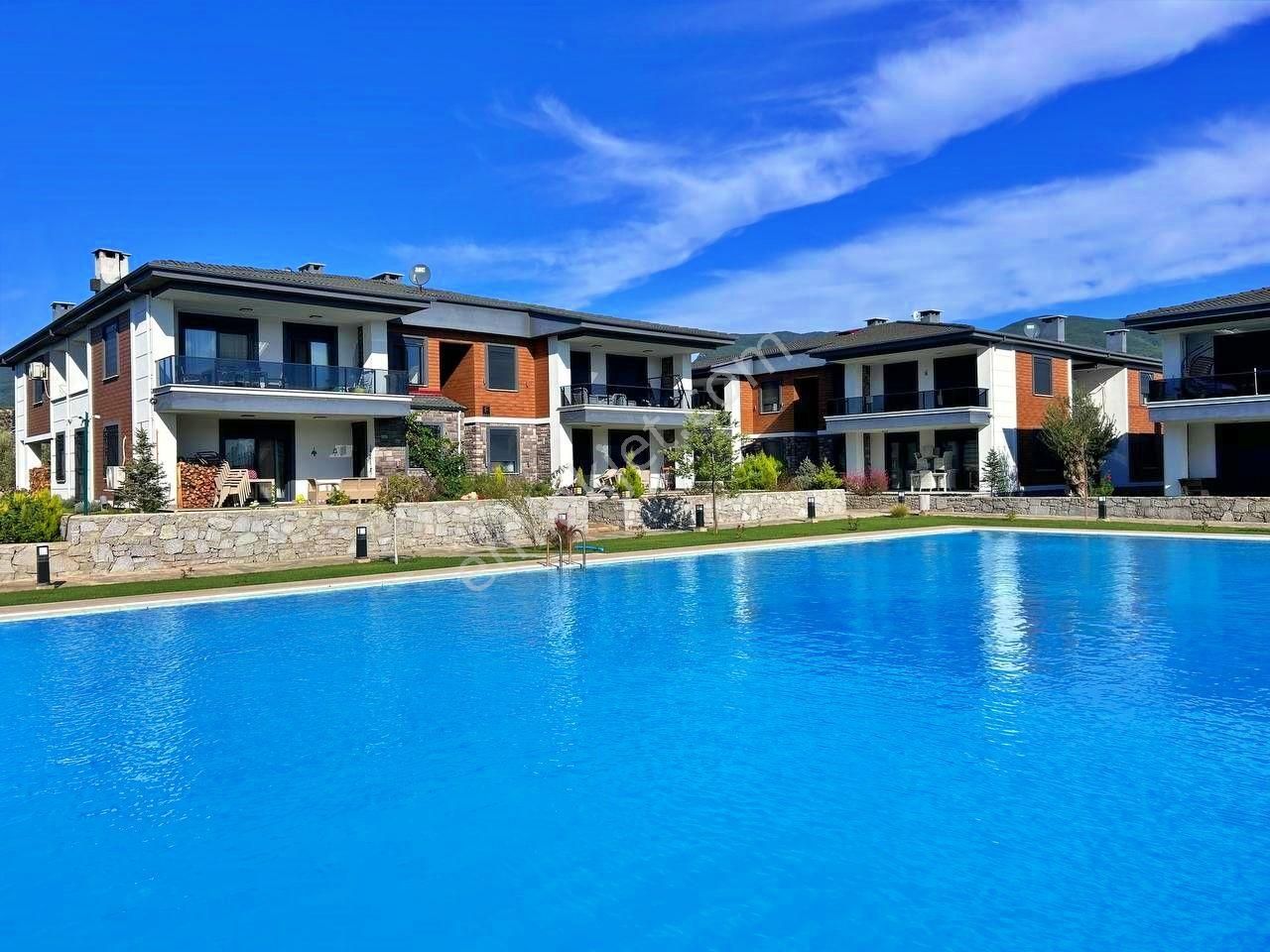 Uytundan Güre'de Denize Yakın Havuzlu Lüks Sitede Bahçeli 2+1 - Görsel 28
