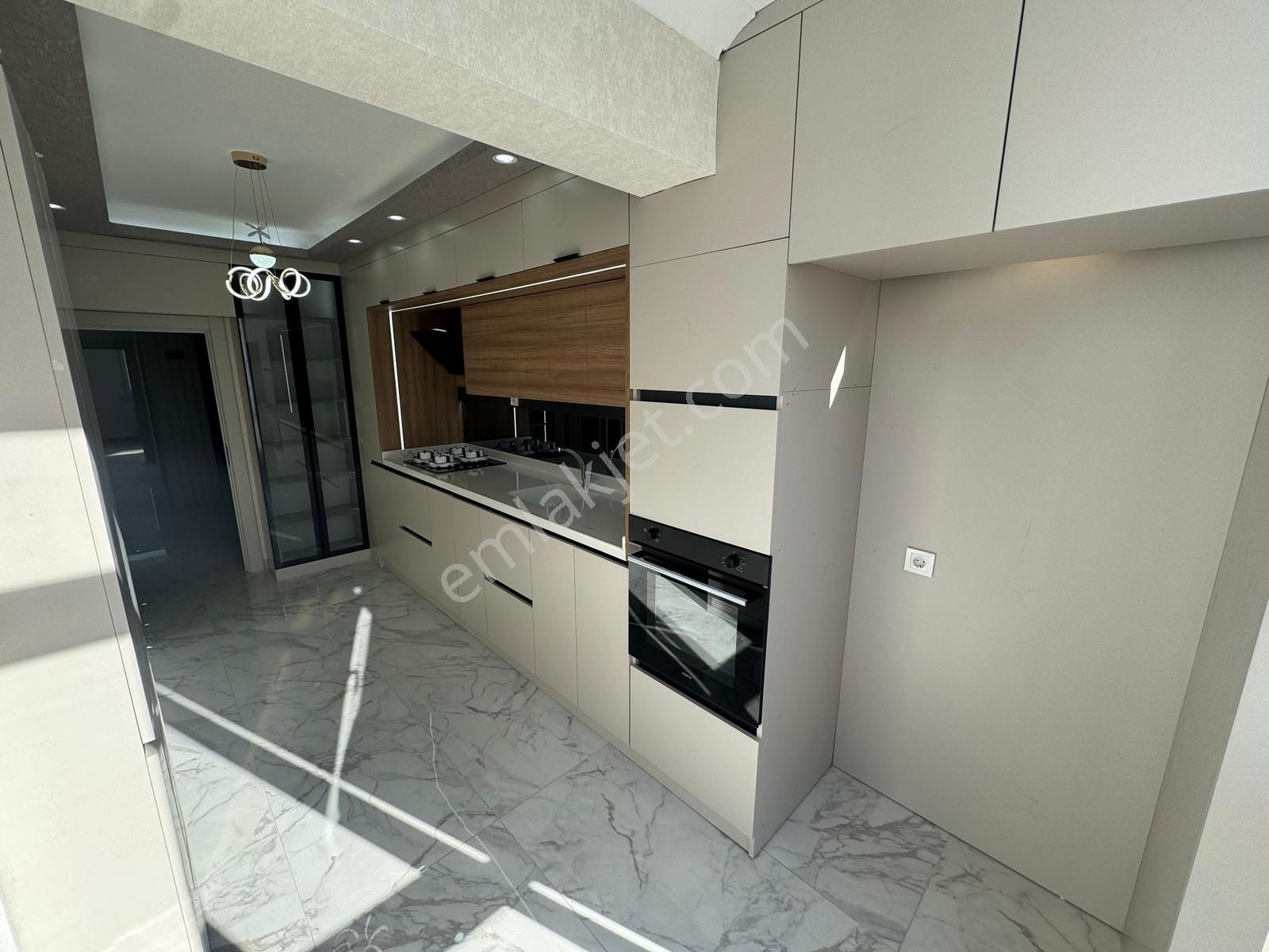 Ulukan'dan Pınarbaşı Mah'de Eminevime Uygun Ultra Lüks 3+1 Daire - Görsel 15