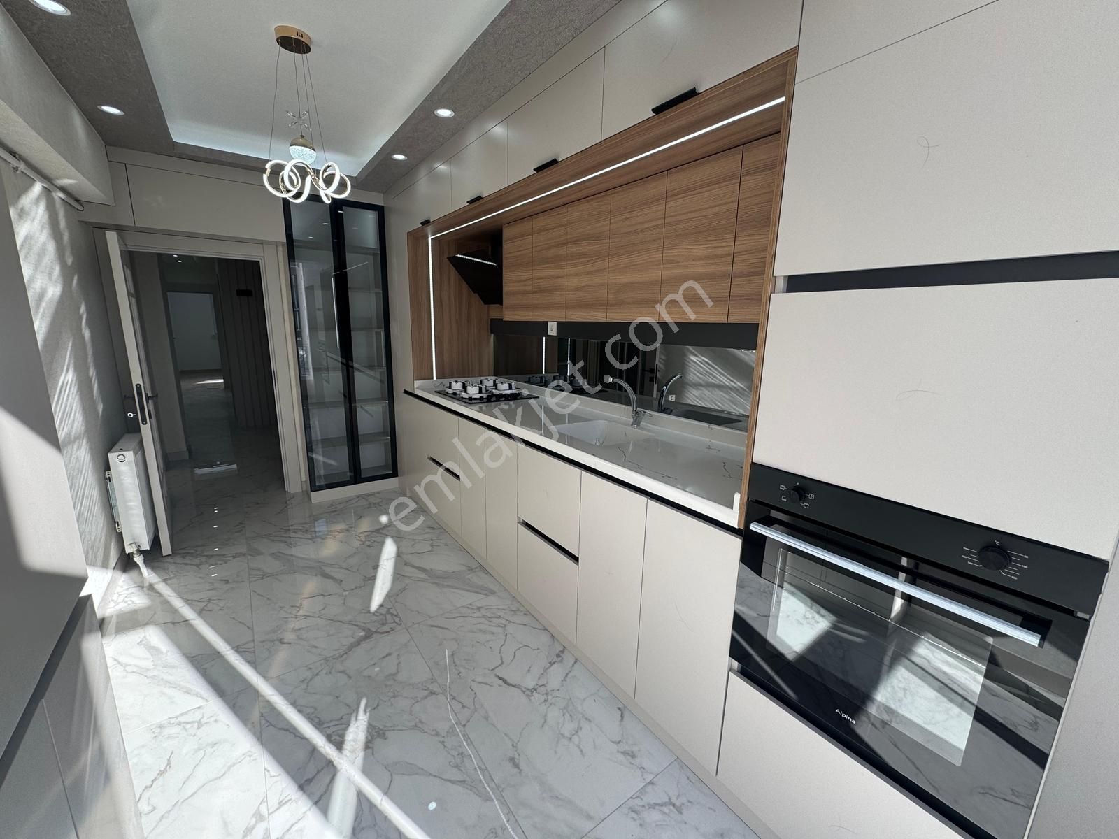 Ulukan'dan Pınarbaşı Mah'de Eminevime Uygun Ultra Lüks 3+1 Daire - Görsel 34