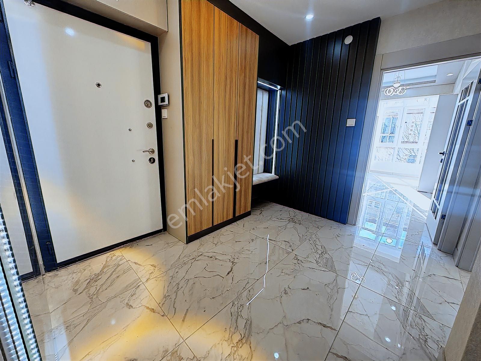 Ulukan'dan Pınarbaşı Mah'de Eminevime Uygun Ultra Lüks 3+1 Daire - Görsel 21