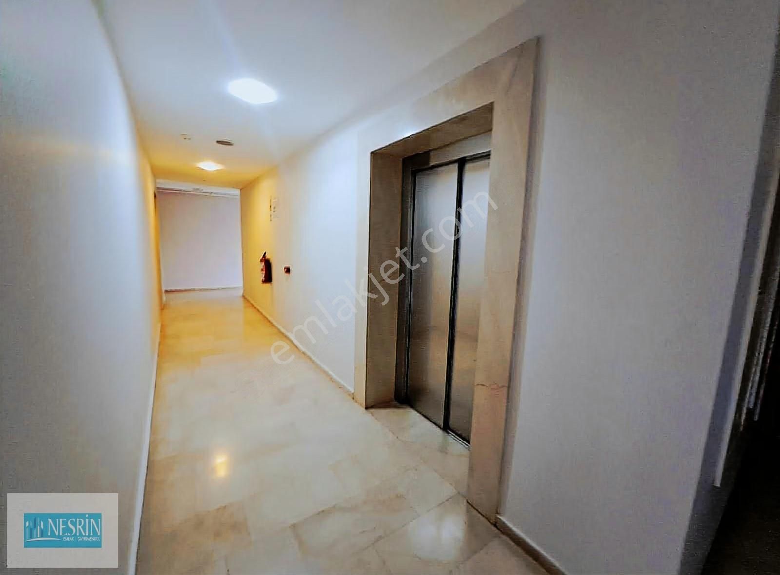 Nesrin Emlaktan Teknik Yapıda Taşınmaya Hazır Eşyasız Boş 1+1 - Görsel 4
