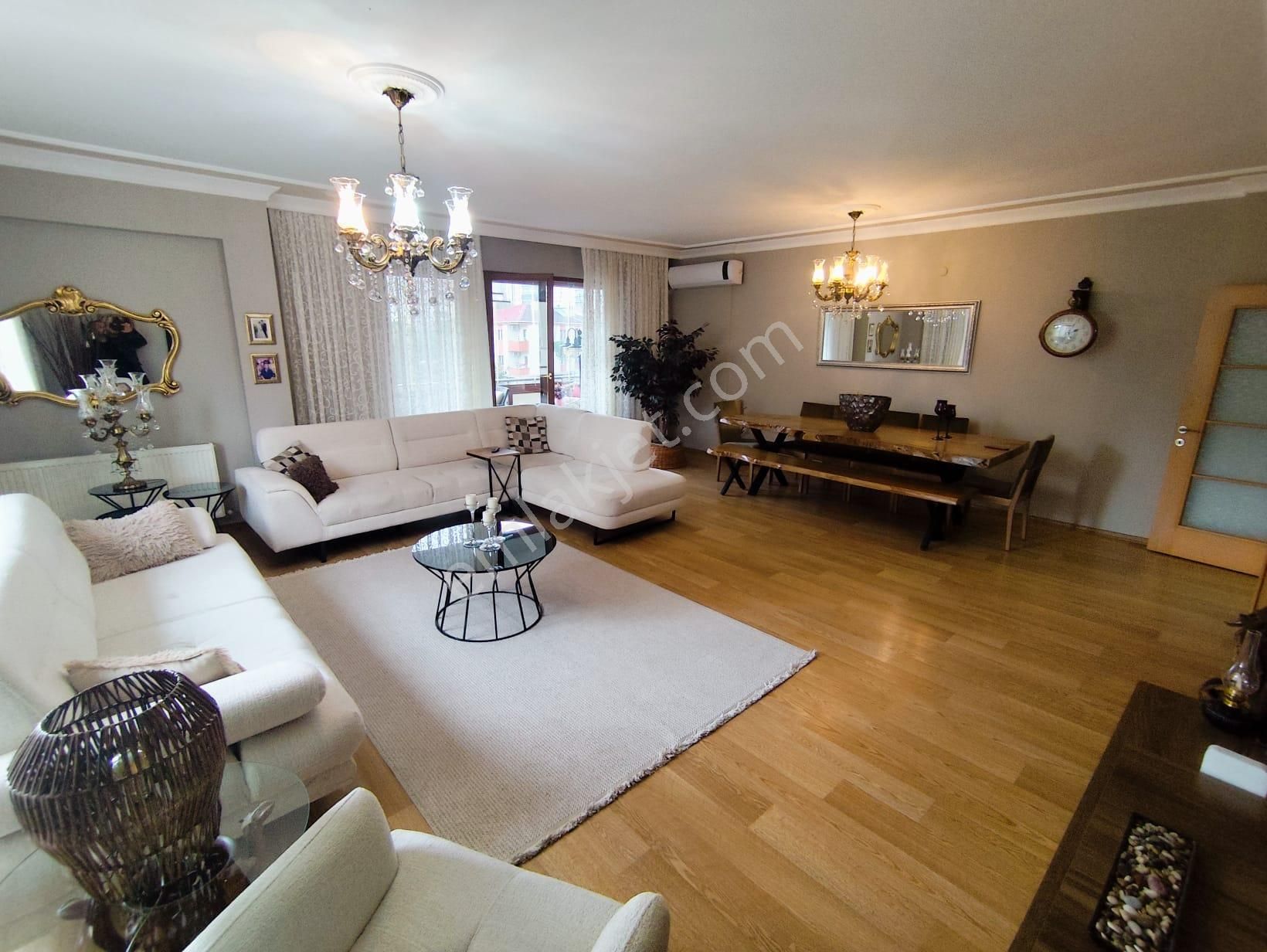 Mertcan Dan Uğurmumcu Mah 2 Banyolu 3+1 Kapalı Otoparklı - Arakat