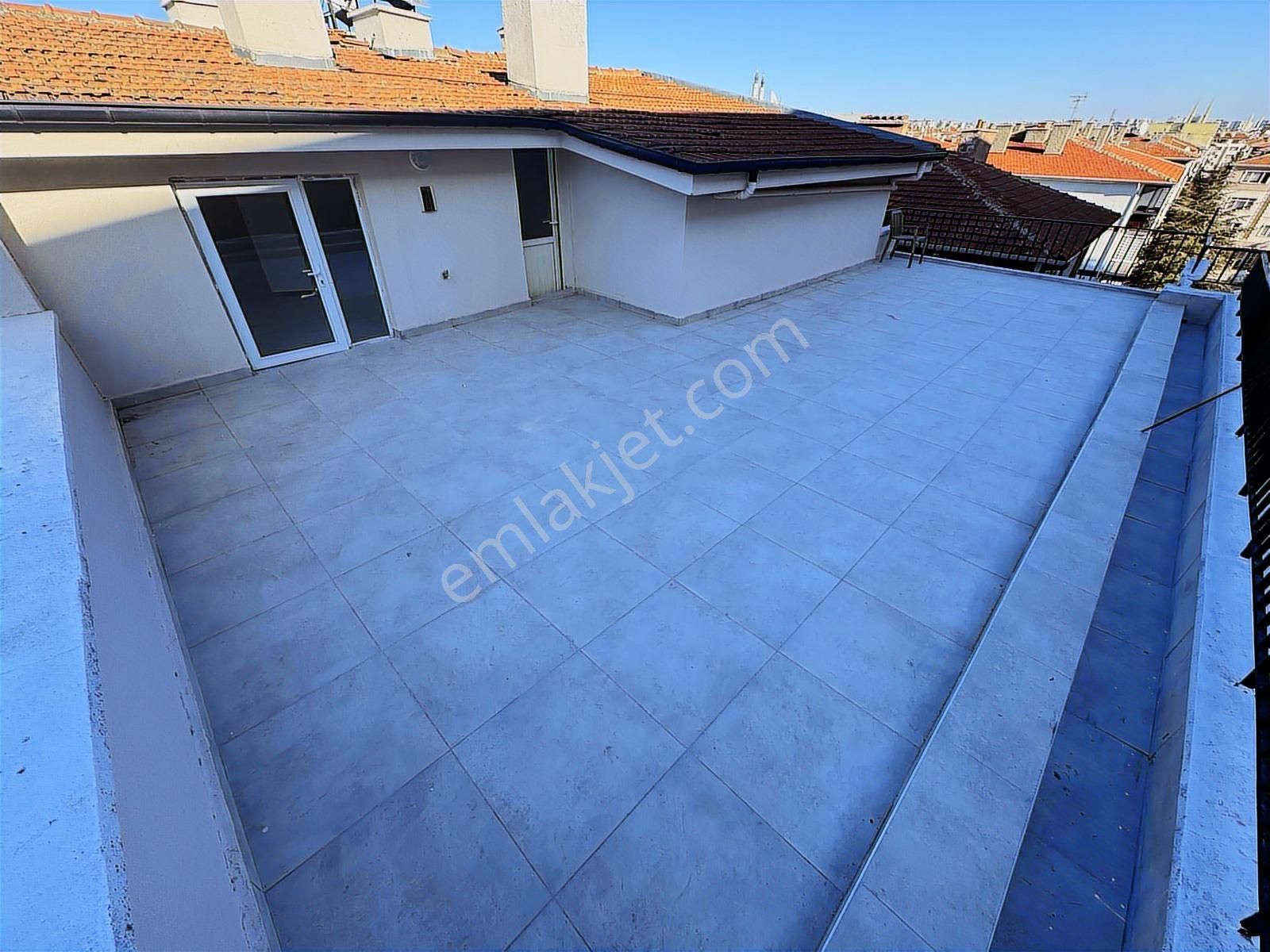 Ulukan'dan Akşemsettin Mah'de Merkezi Konum Teras Severlere 4+1 - Görsel 4