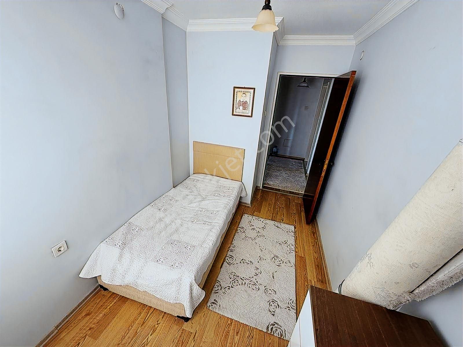 Ulukan'dan Eryamanda Site İçerisinde Masrafsız 3+1 Satılık Daire - Görsel 3