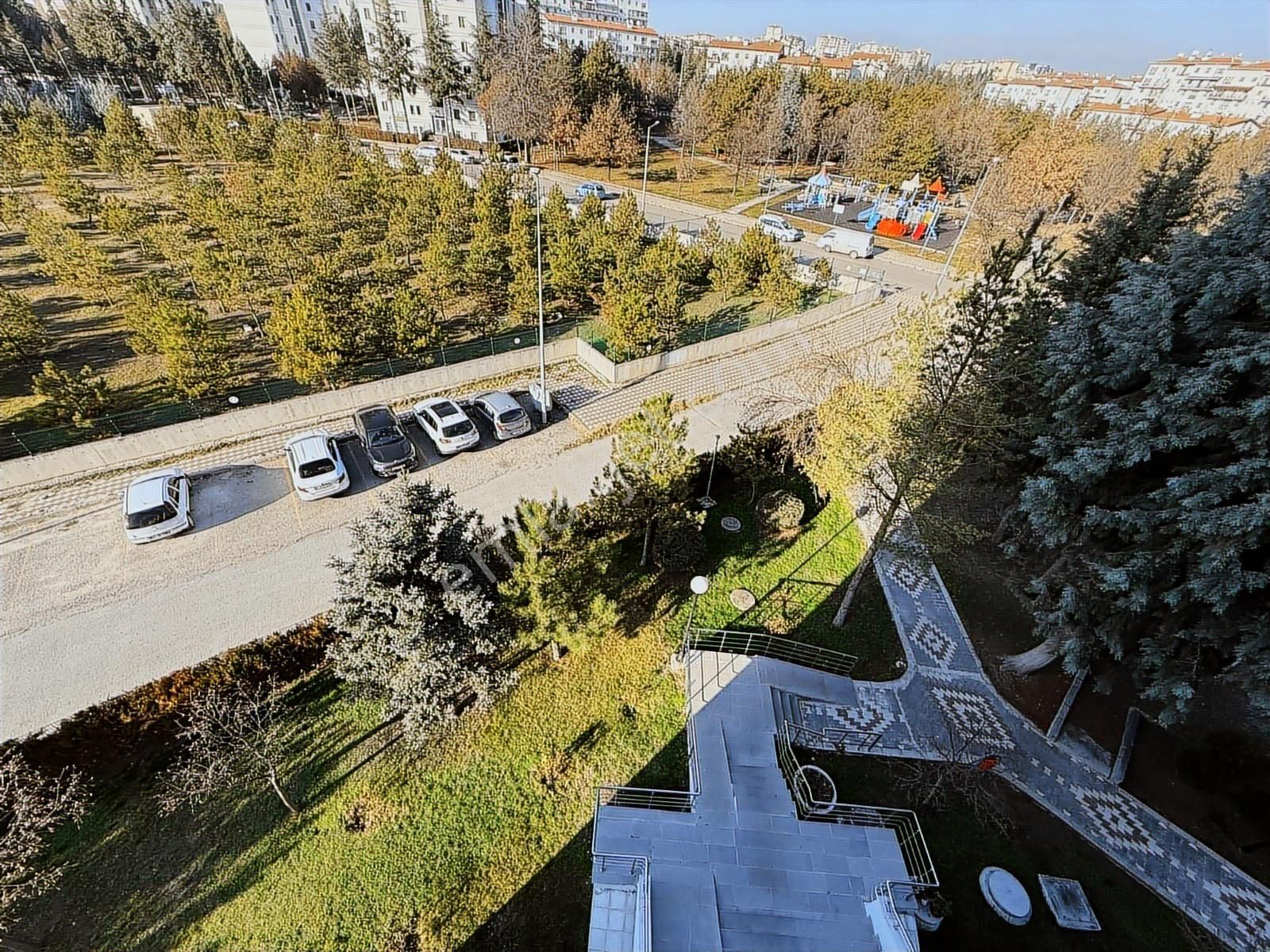 Ulukan'dan Eryamanda Site İçerisinde Masrafsız 3+1 Satılık Daire - Görsel 6