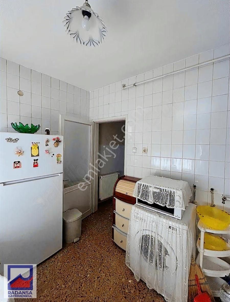 Merkezi Konumda Eşyalı Kiralık 3+1 - Görsel 11