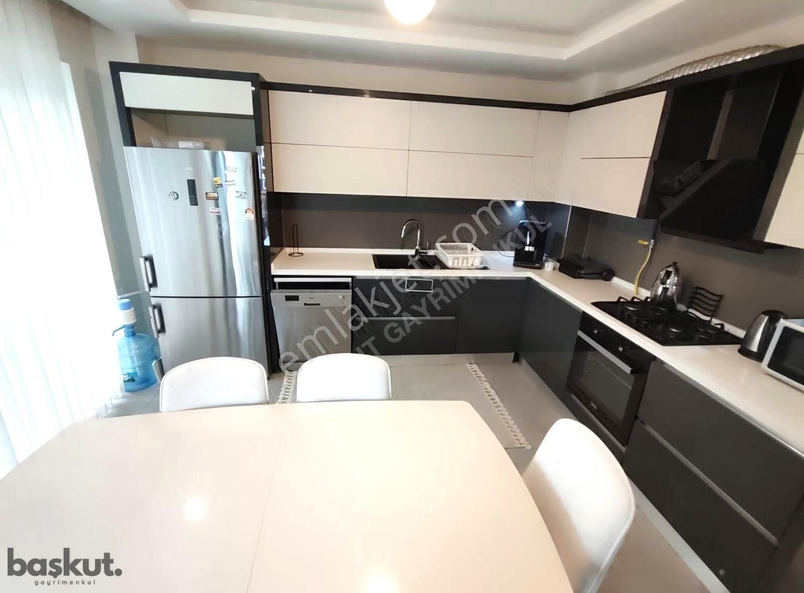 Medikalpoint Hastanesi Karşısında Eşyalı Satılık Lux 3+1 Daire - Görsel 3