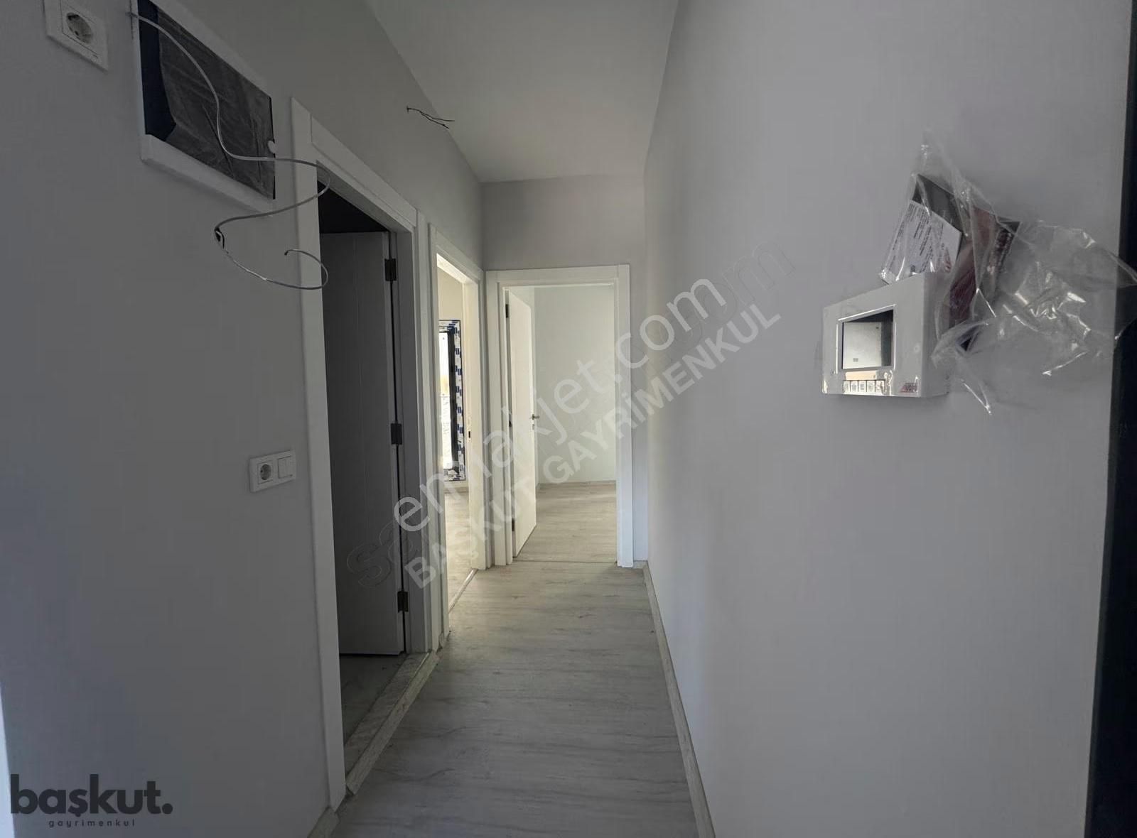 Başkut Emlak'tan Bornova Erzene'de 2+1 Kiralık Daire - Görsel 16