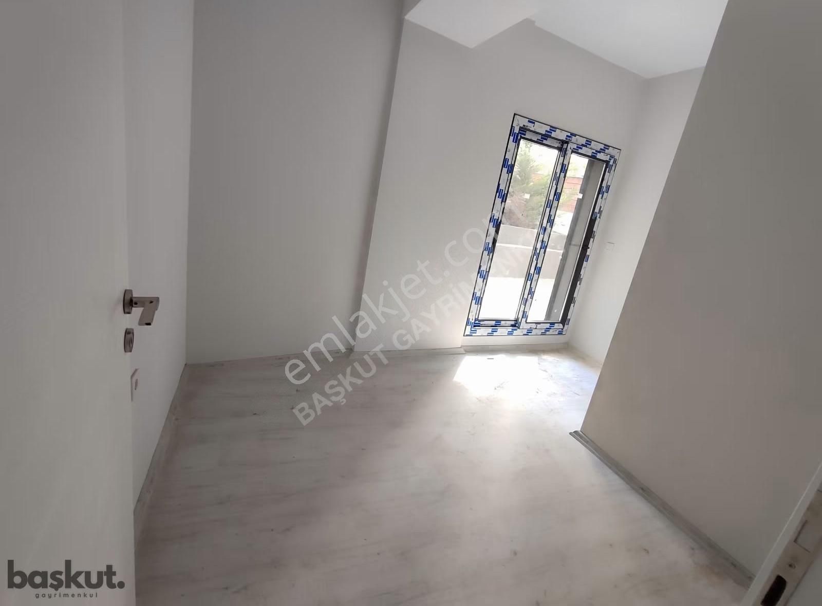 Başkut Emlak'tan Bornova Erzene'de 2+1 Kiralık Daire - Görsel 2