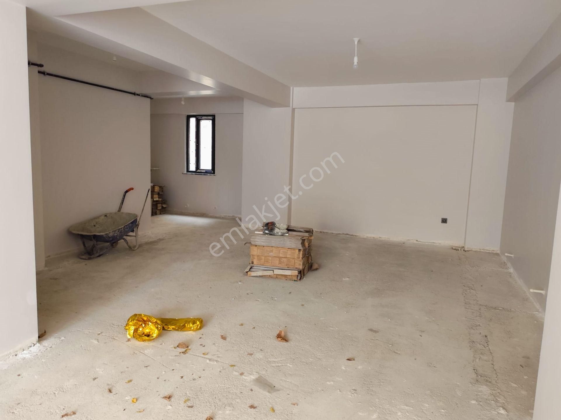 Mertcan Dan Adnan Kahveci Metroya Yürüme 100m2 Sıfır Dükkan - Görsel 3