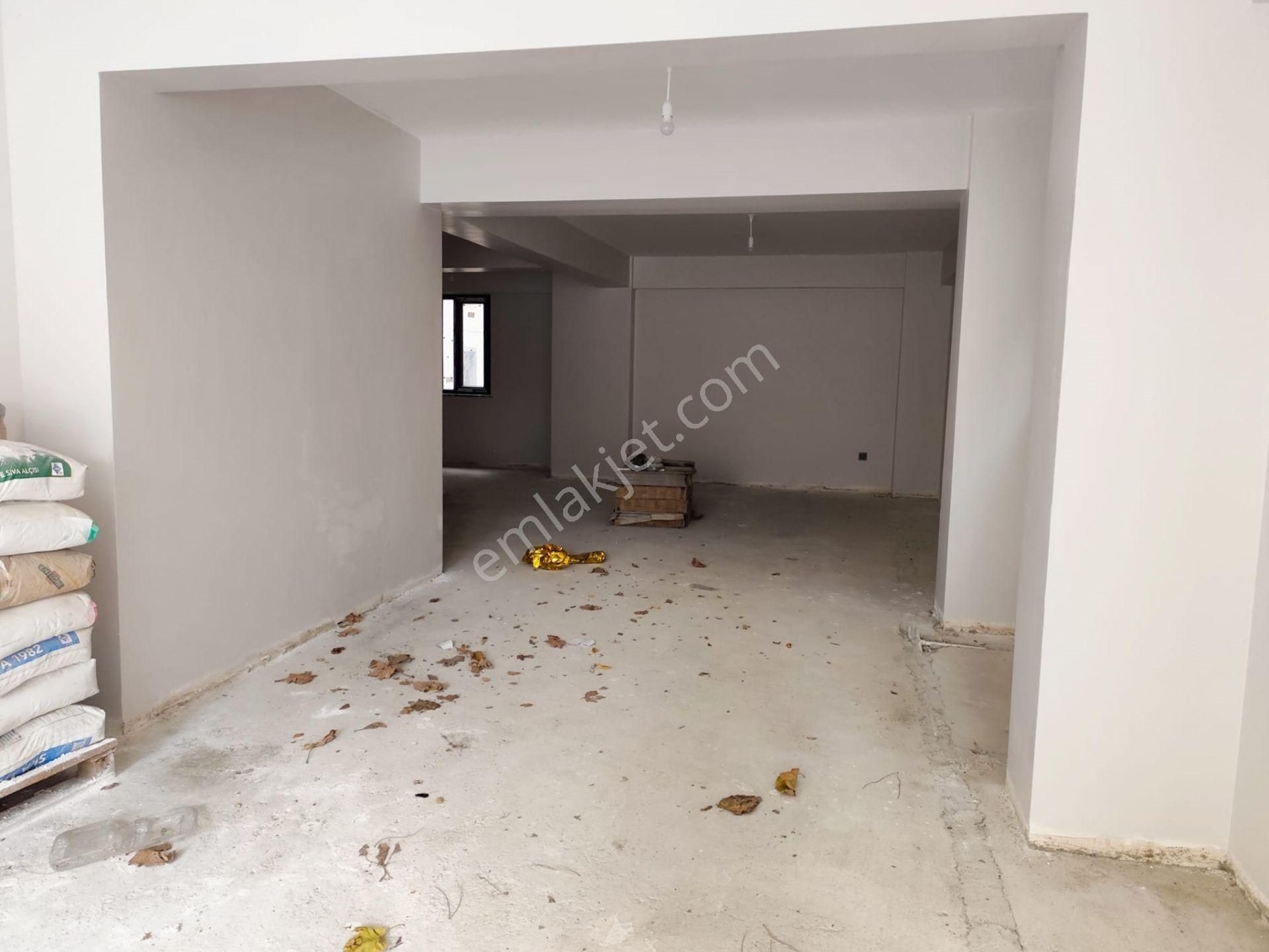 Mertcan Dan Adnan Kahveci Metroya Yürüme 100m2 Sıfır Dükkan - Görsel 7