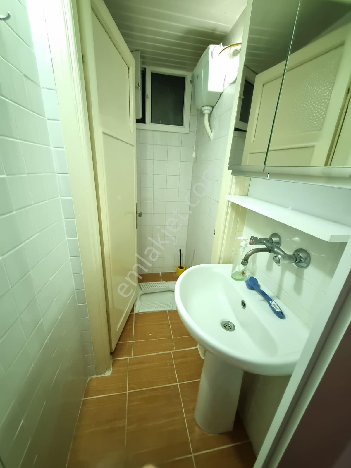 Cumhuriyet Mahallesi Hürriyet Caddesi Üzerinde Satılık 3+1 Daire - Görsel 16