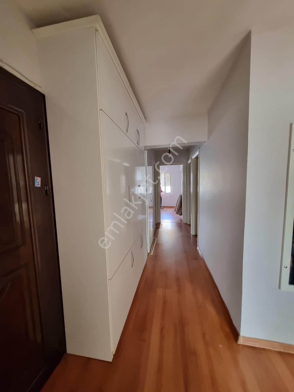 Cumhuriyet Mahallesi Hürriyet Caddesi Üzerinde Satılık 3+1 Daire - Görsel 15