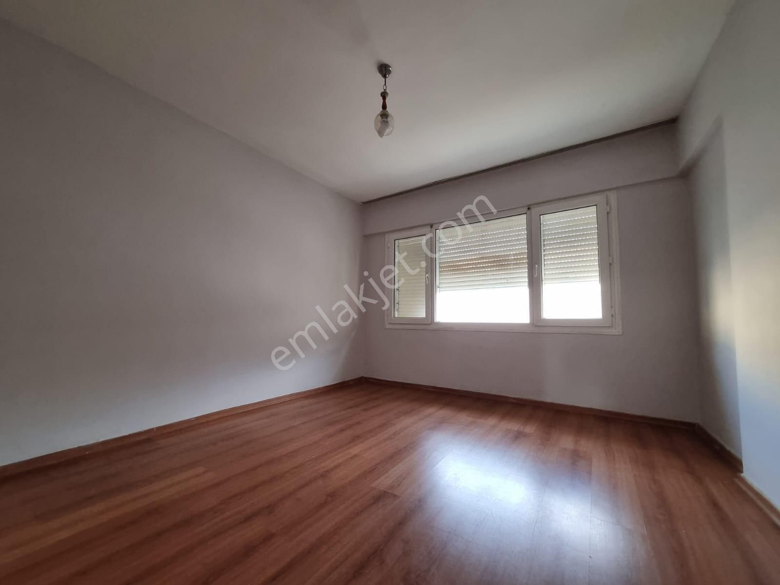 Cumhuriyet Mahallesi Hürriyet Caddesi Üzerinde Satılık 3+1 Daire - Görsel 5