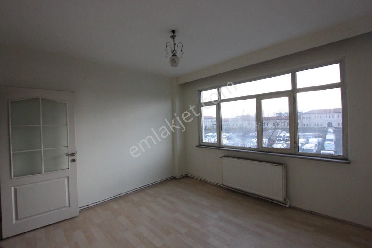Rami Cadde Üzerinde 2+1 Kiralık Daire - Görsel 14
