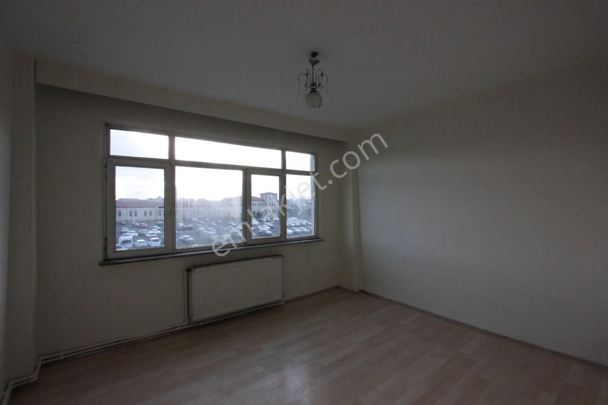Rami Cadde Üzerinde 2+1 Kiralık Daire - Görsel 12