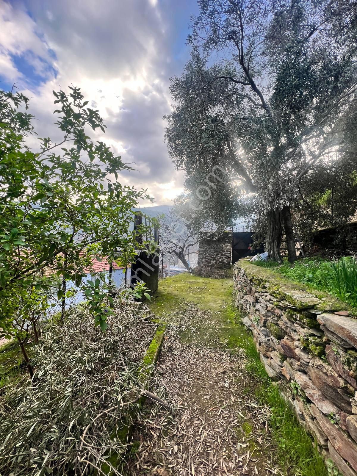 İzmir Torbalı Gold Emlaktan Tirede Satılık Mustakil Bahçeli Ev - Görsel 17