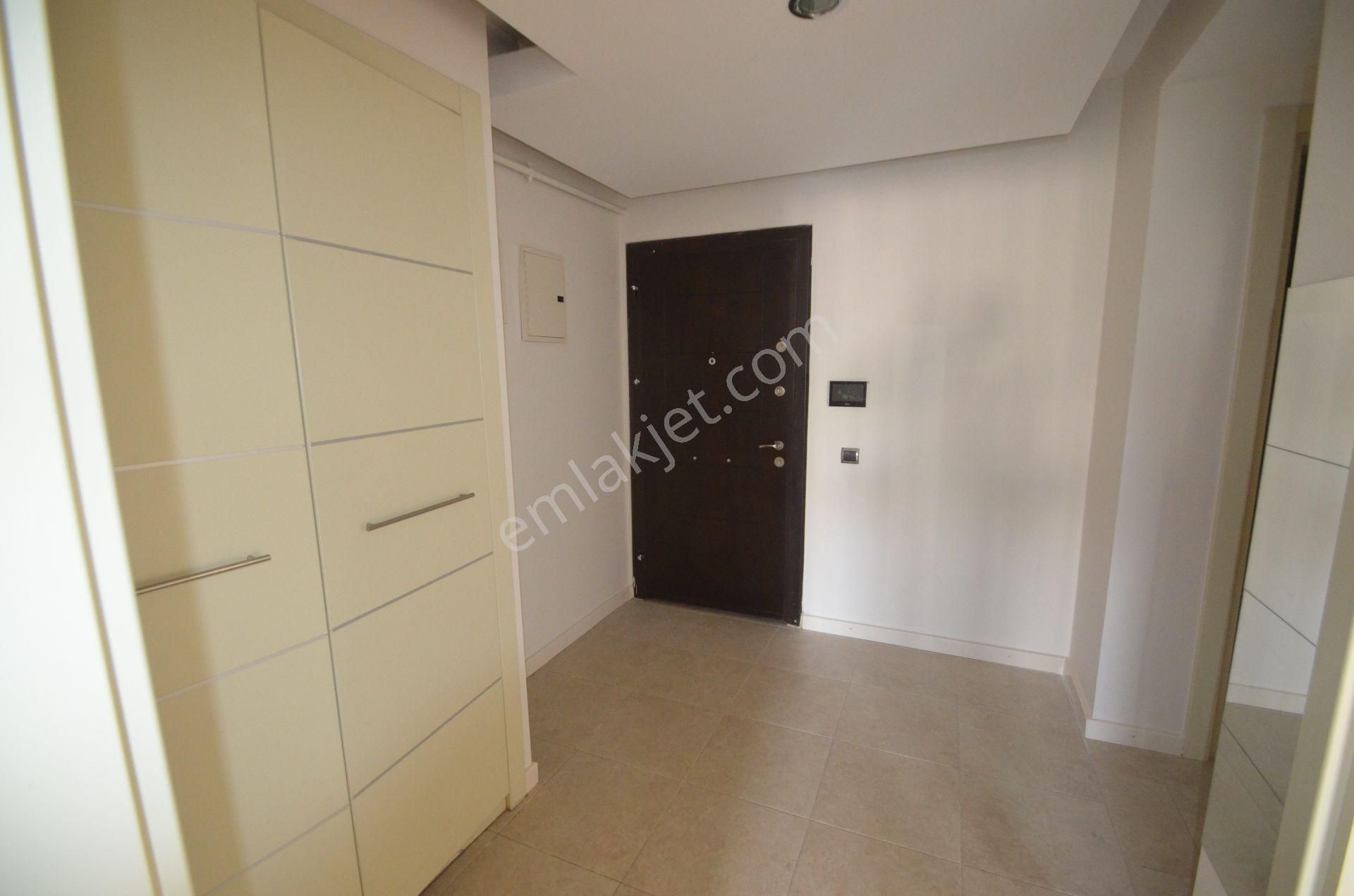 Emlakkonut Mavişehir Evlerinde Kiralık Büyük Tip 2+1 Daire - Görsel 13