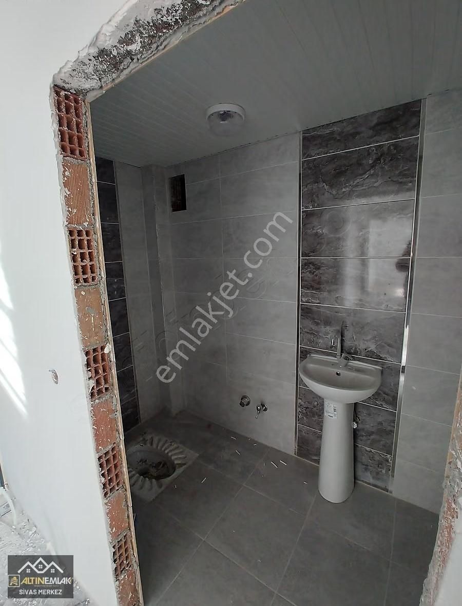 Altın Emlak Satıyoor! Şeyh Şamil De 3+1 Satılık Fırsat Daire - Görsel 4