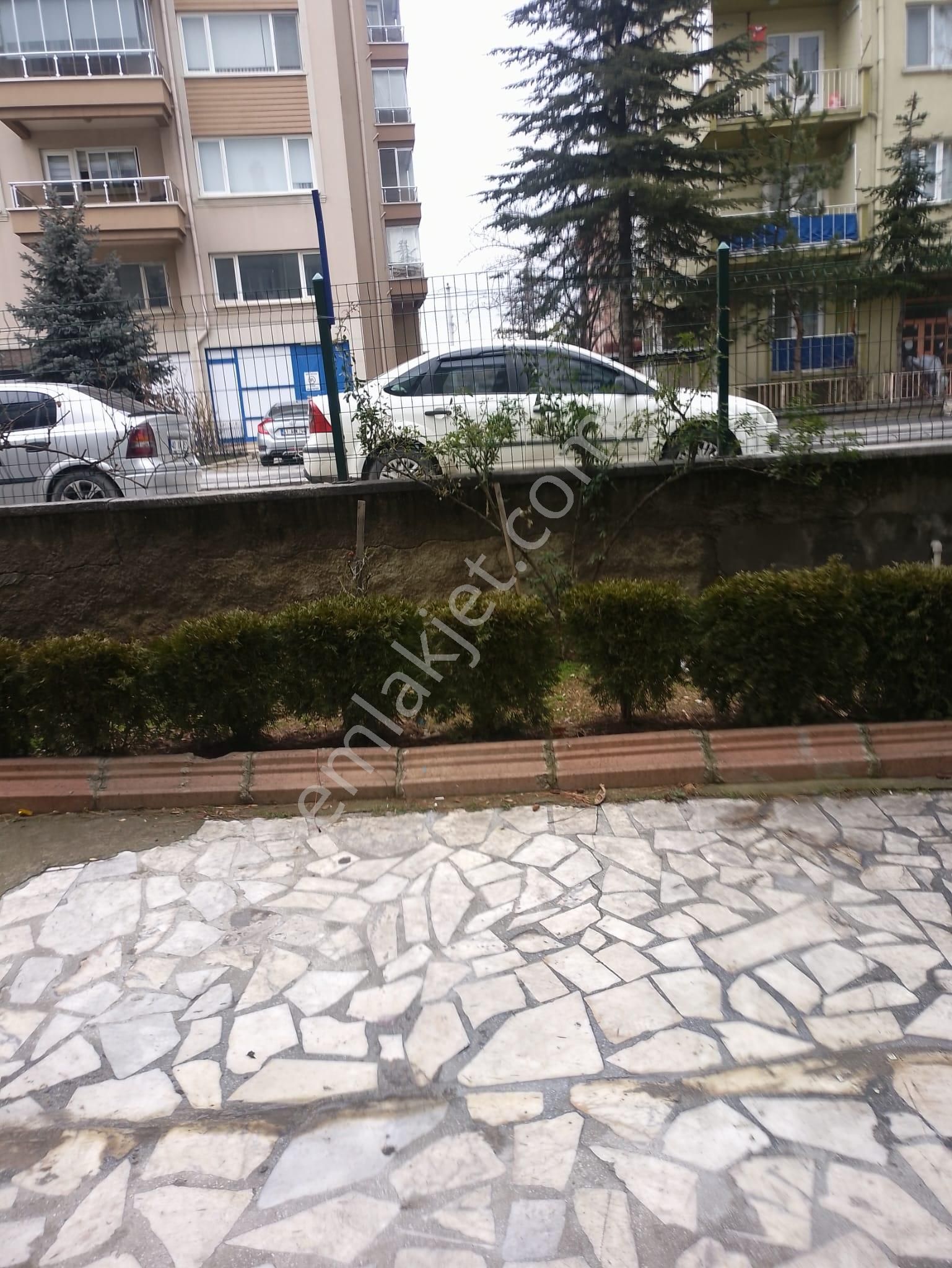 Afyon Merkez Dumlupınar Mahallesi – Cadde Üzeri Afjetli Satılık Bahçe Katı Daire - Görsel 6