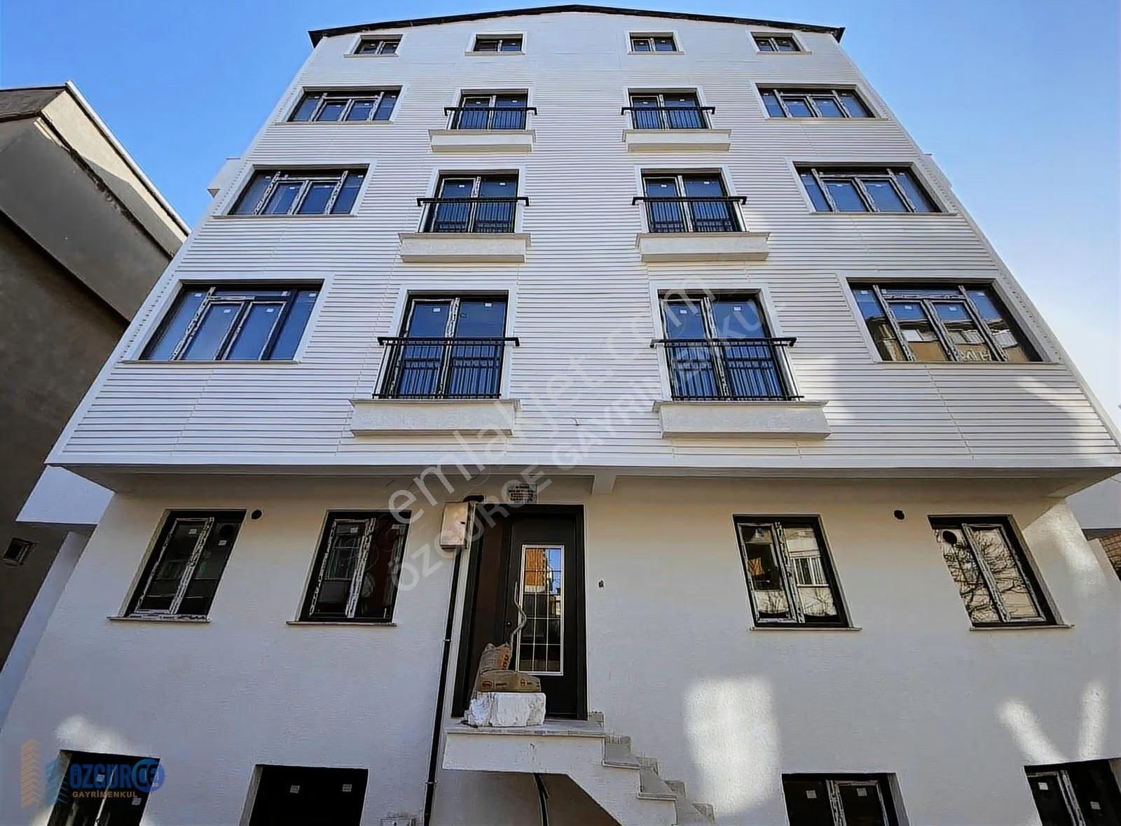 Özgürce Gyd'den Emek Mah. Satılık 5+1 Dubleks 200 M² - Görsel 13