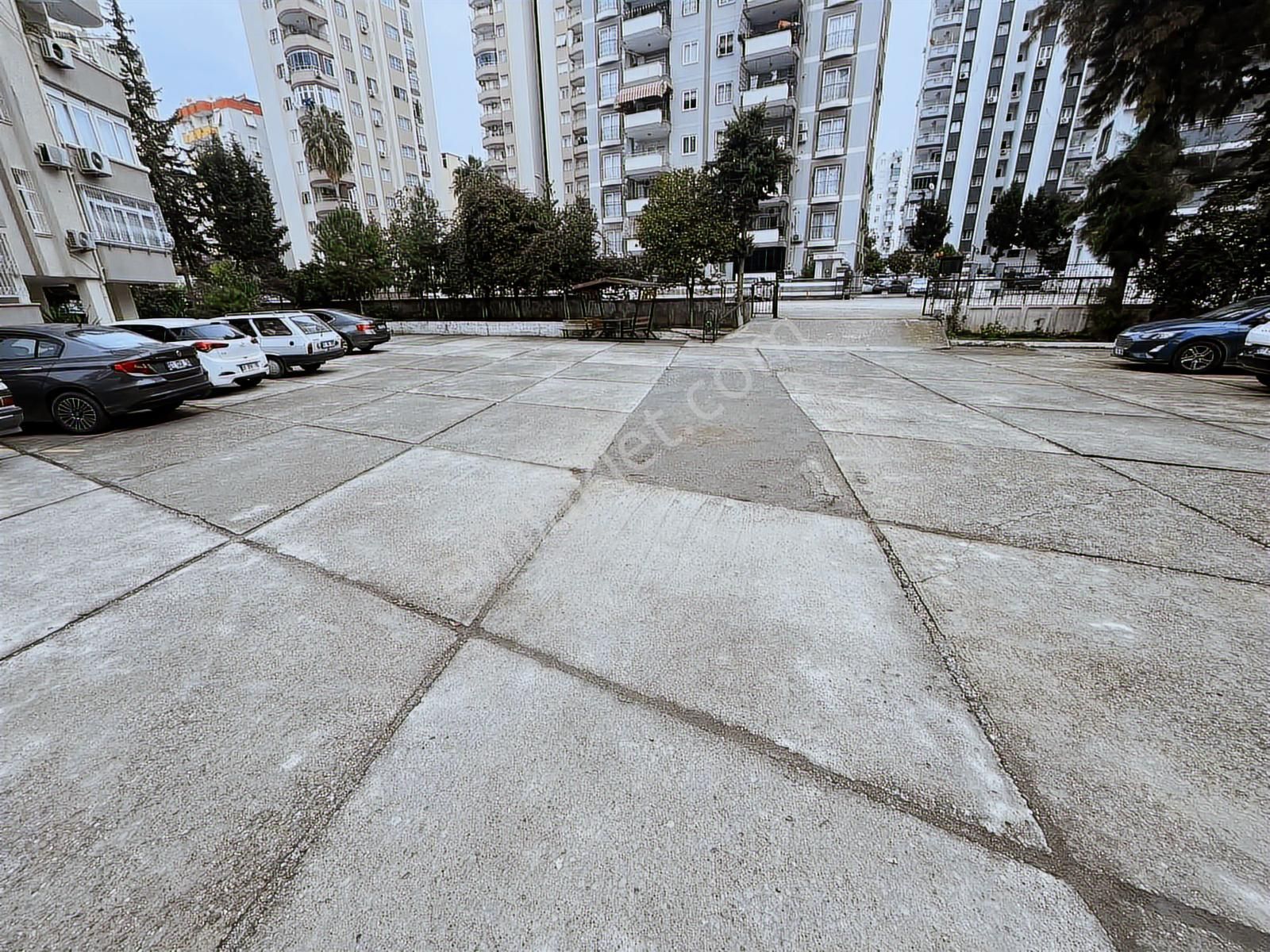 Mavi Bulvar Şehitler Parkı Civarı Kombili Cepheleri Açık Daire - Görsel 17