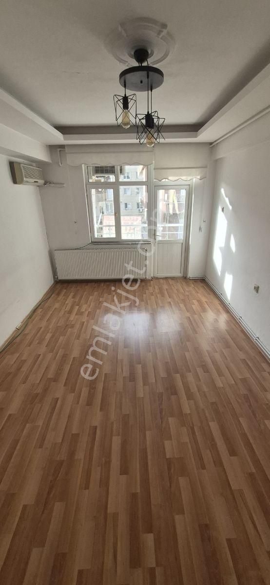 Muhammet'acil Satılık Gençlik Parkında 2.bulvara Cephe Geniş 2+1 - Görsel 4