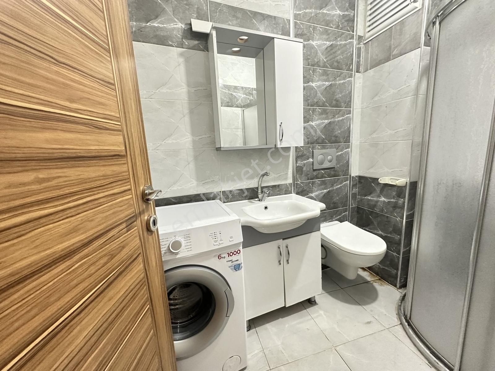 Merkez Mah. Tramvay Ve Sahile 5 Dk Eşyalı Kiralık 2+1 Daire - Görsel 6