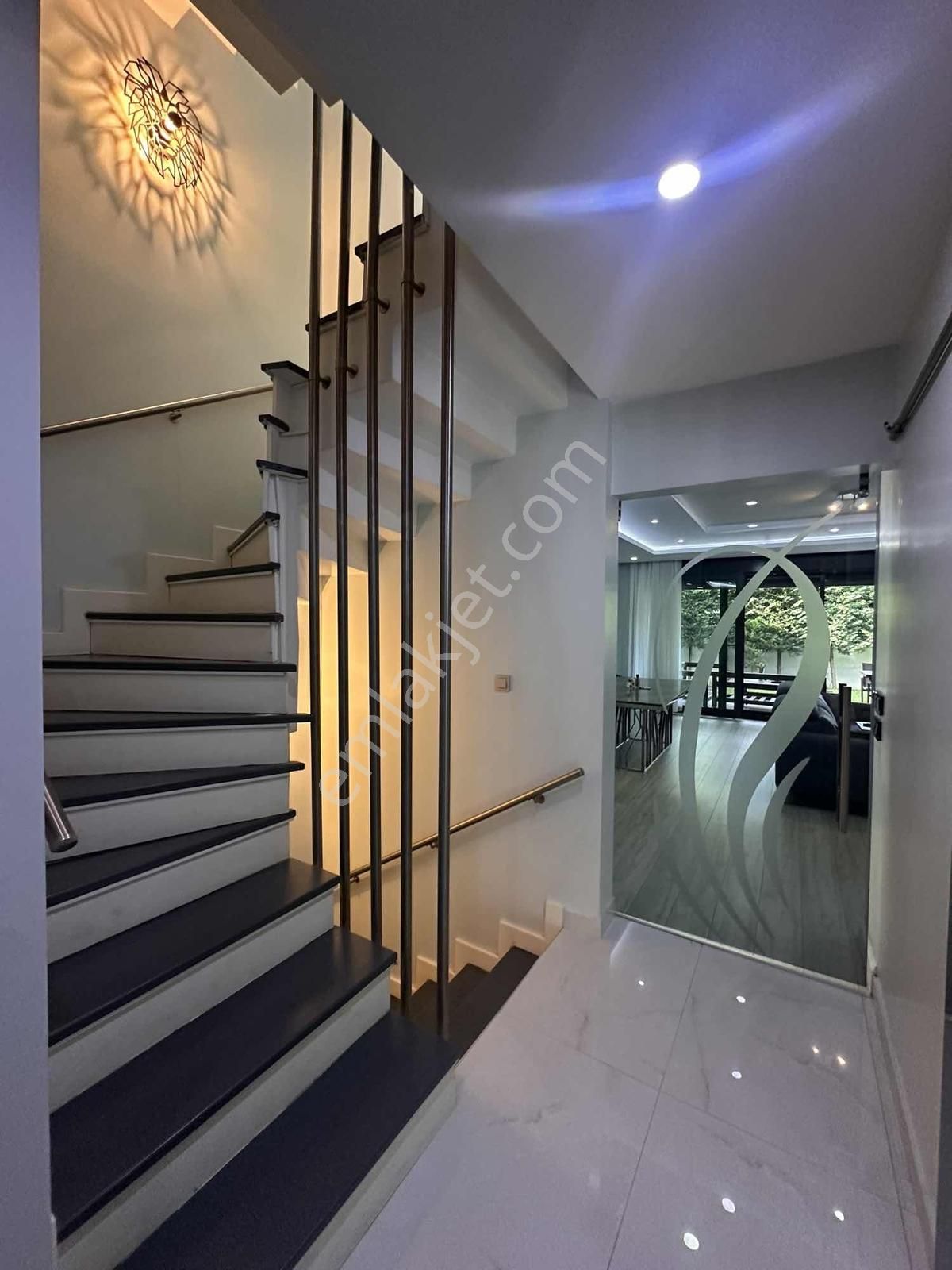 Tamiş'den Tuzla Marina'da Butik Sitede 6+1 Kiralık Villa - Görsel 8