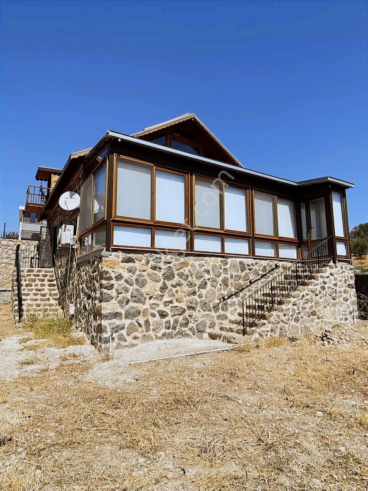 Buca Kırıklar Köyünde Satılık Lüks Loft Taş Ev Ve Arsası - Görsel 9