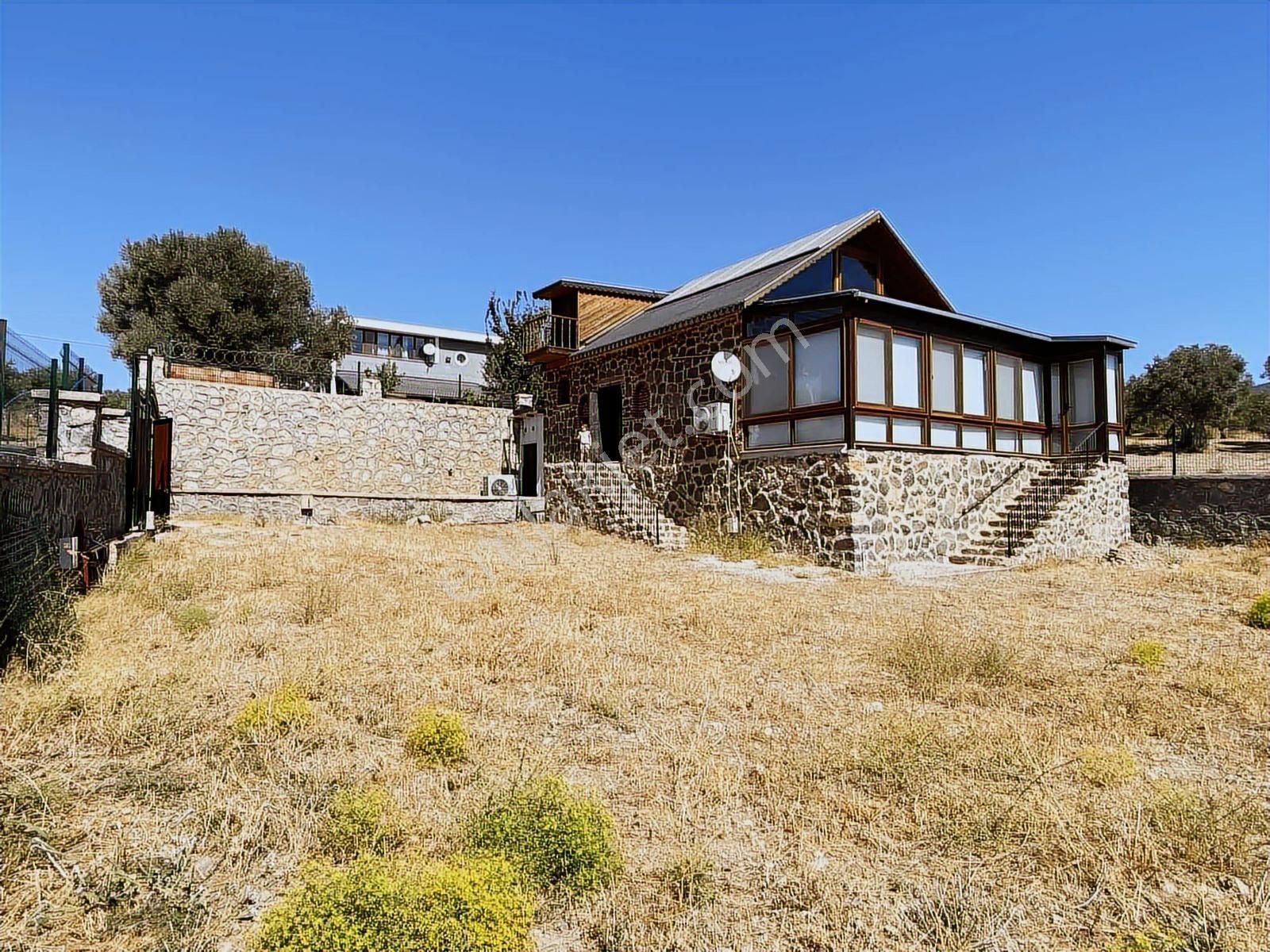 Buca Kırıklar Köyünde Satılık Lüks Loft Taş Ev Ve Arsası - Görsel 14