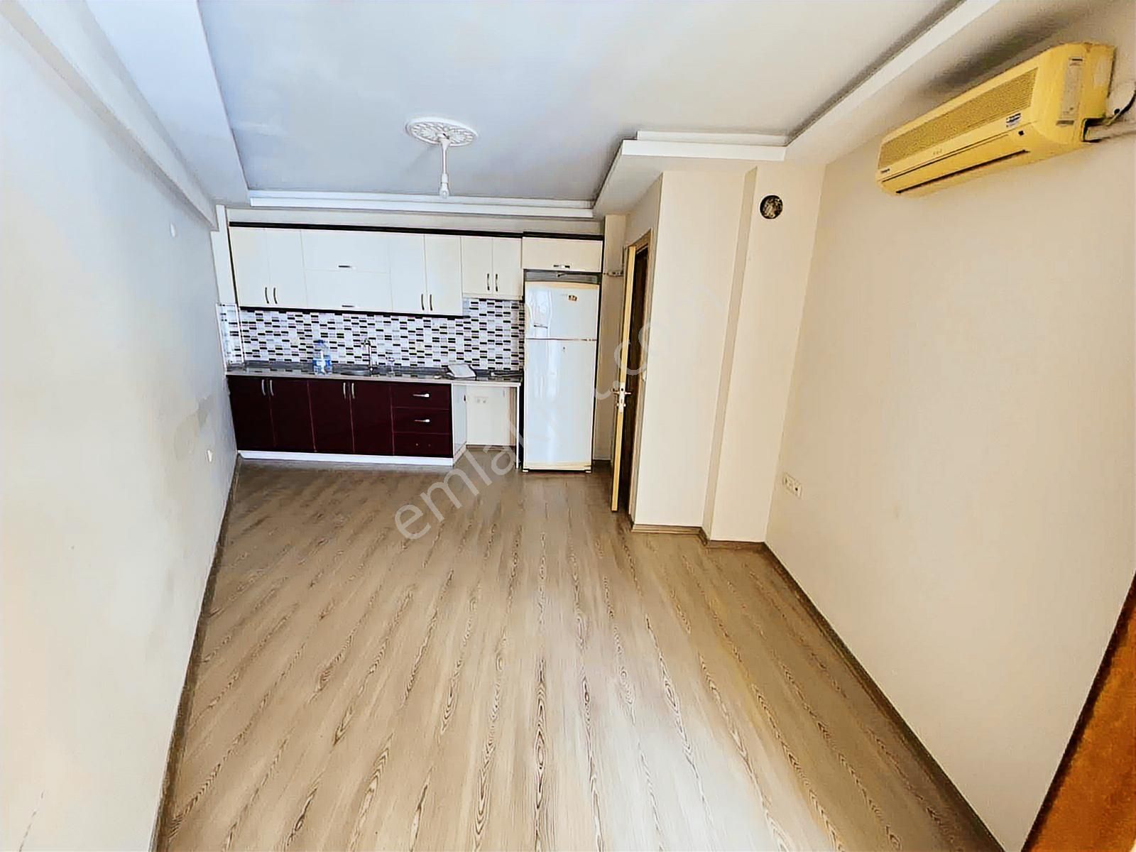 Adatepe Mahallesinde Kiralık 1+1 Arakat Klimalı Balkonlu Yeni Ev - Görsel 18