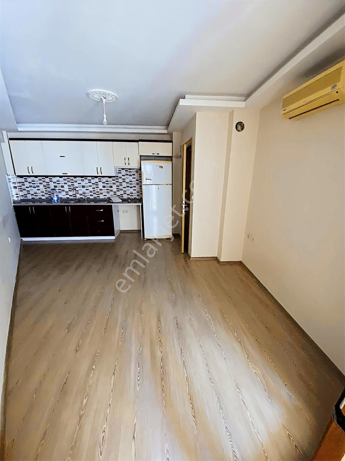 Adatepe Mahallesinde Kiralık 1+1 Arakat Klimalı Balkonlu Yeni Ev - Görsel 11